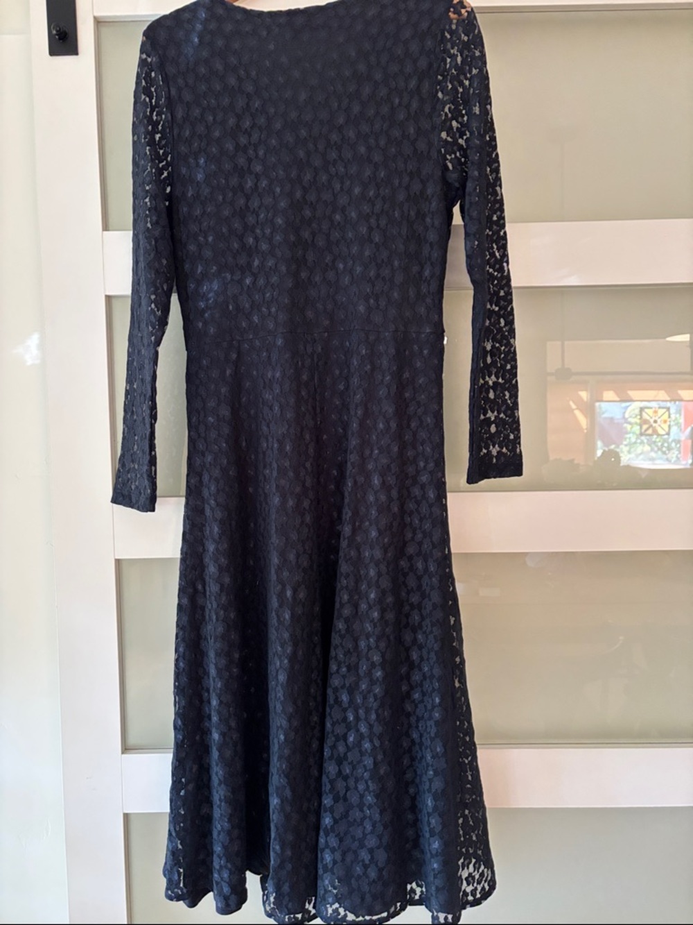 The White company - Picture 3 of 6